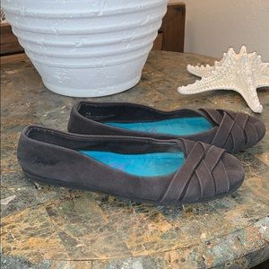 Blowfish Black Slipons Cross Front Flats Size 7.5